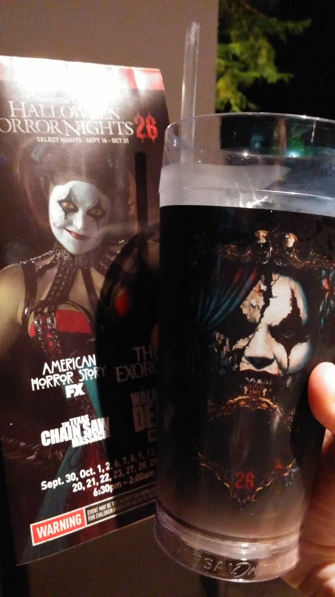 HardRockPhil's tweet photo. #hhn2016 #UniversalHHN https://t.co/AZGUE0NZ2J
