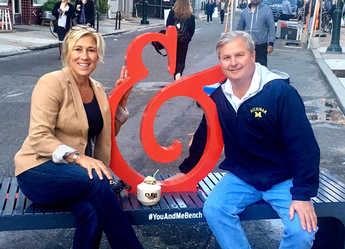 SandraF43's tweet photo. Wonderful day in Philly. #YouAndMeBench https://t.co/Kf1MglyS7k
