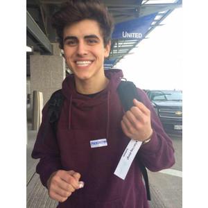 shoushinee's tweet photo. We always be here for you not matter what, I love you so much mi negro💞💞💞💕💕💕✨✨✨ @jackgilinsky  #welovejackgilinsky https://t.co/TfPWTwqrPL