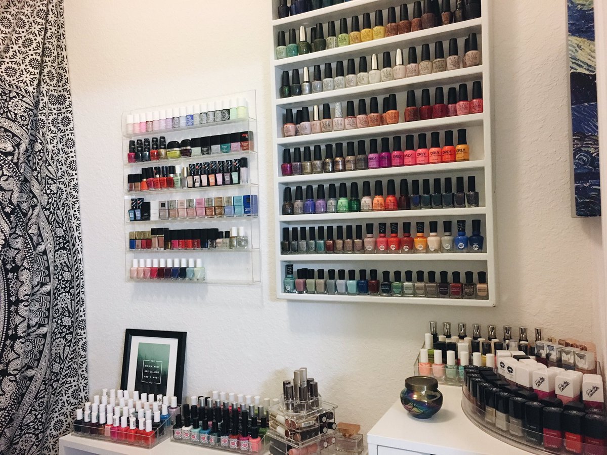 Courtney Burgoyne (deja_do_me) Twitter