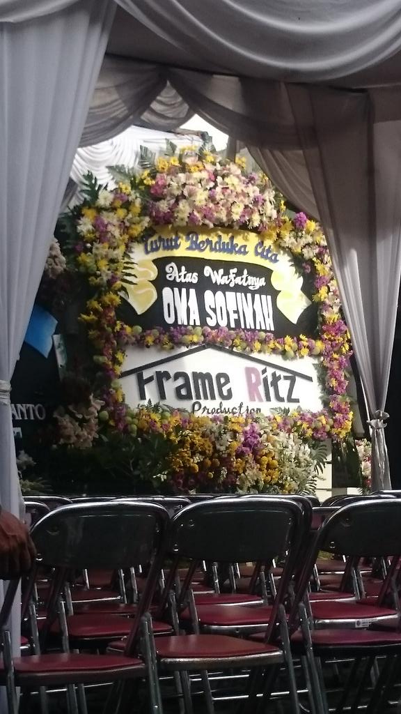 FrameRitz_Prod's tweet image. Innalillahi.. Tlh berplg ke Rahmatullah ibunda dari Ibu Rieta Amilia. Smg amal ibadah Almarhumah diterima Allah SWT.