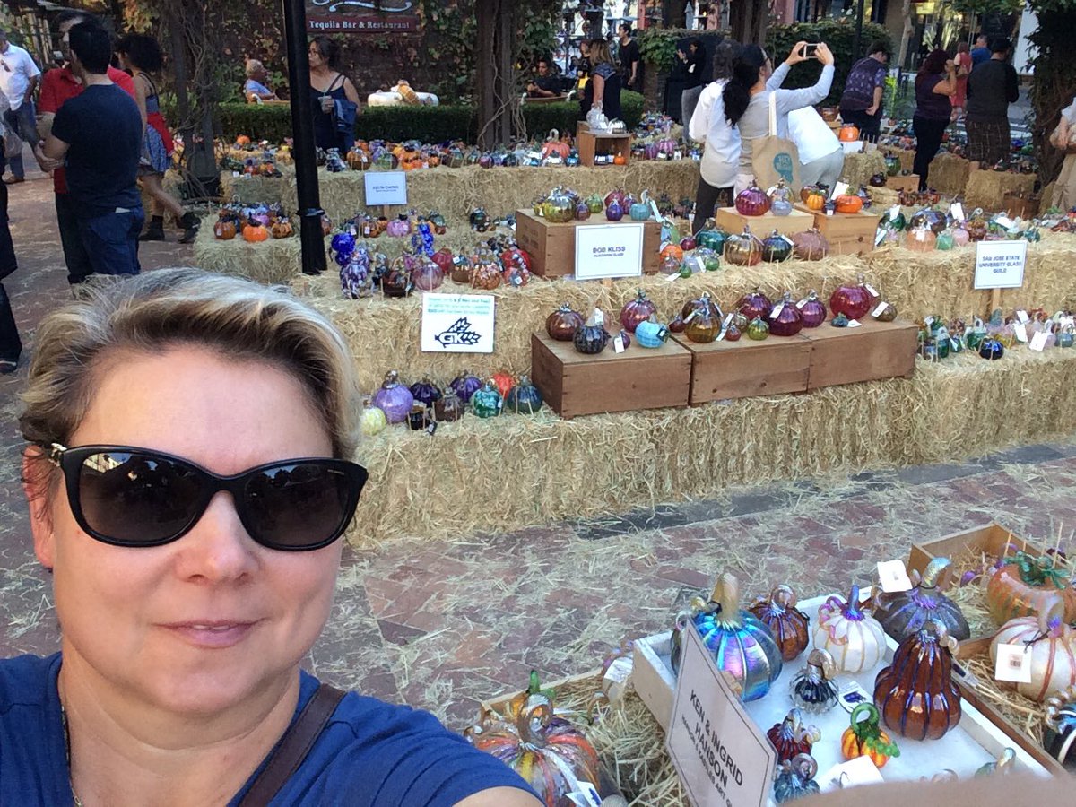 OlgaBaban's tweet photo. #GlassPumpkinFestival at @SantanaRow enjoying live glassblowing demos by #SJSUGlassArtistGuild https://t.co/LF5QXPiYe0