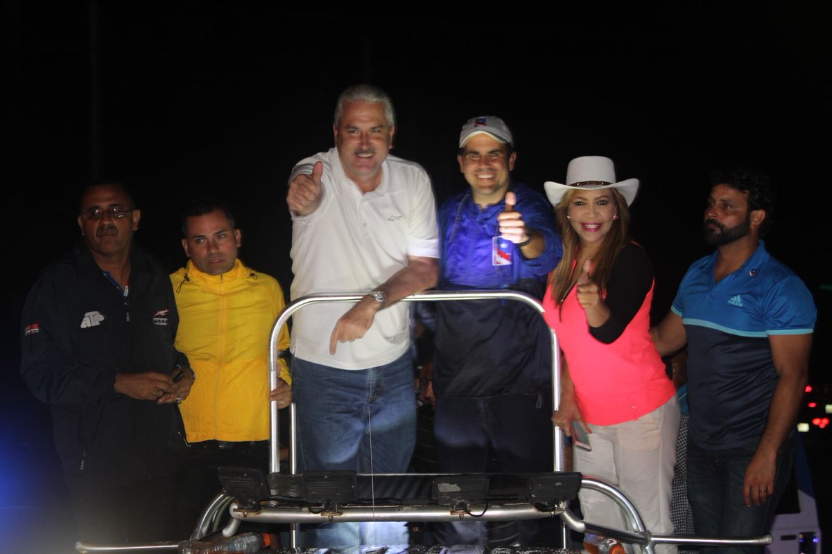 Estadistas_51's tweet photo. Camino al Gran Cierre del Distrito de Mayaguez en #Aguada junto a nuestro próximo gobernador Ricardo Rosselló. https://t.co/TwHSbbatLp
