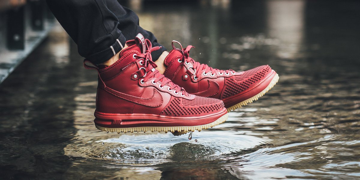 lunar force 1 duckboot red