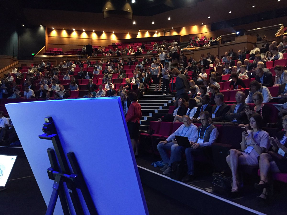 jimmydrawsstuff's tweet photo. Captured a fascinating talk by John Thwaite this morning. I'm going to learn a lot this week :) #iwa2016brisbane #iwa #graphicfacilitation https://t.co/KEsErQiVHQ