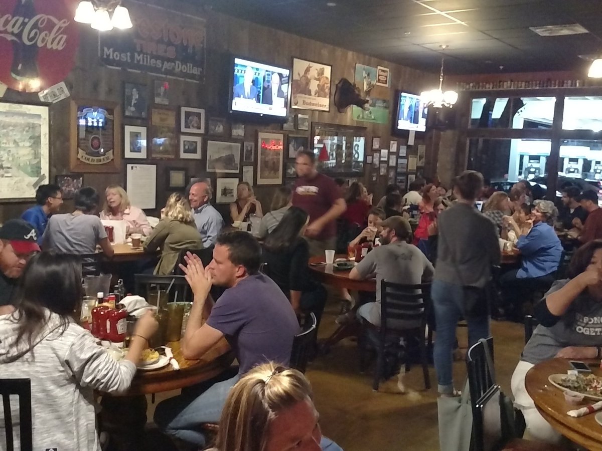 allistelling's tweet photo. Bunkered down @ManuelsTavern for tonight's #debate #anyonebuttrump #girlpower cc: @joeylunchbox @mollybrodak https://t.co/qiQ0b5YwhI