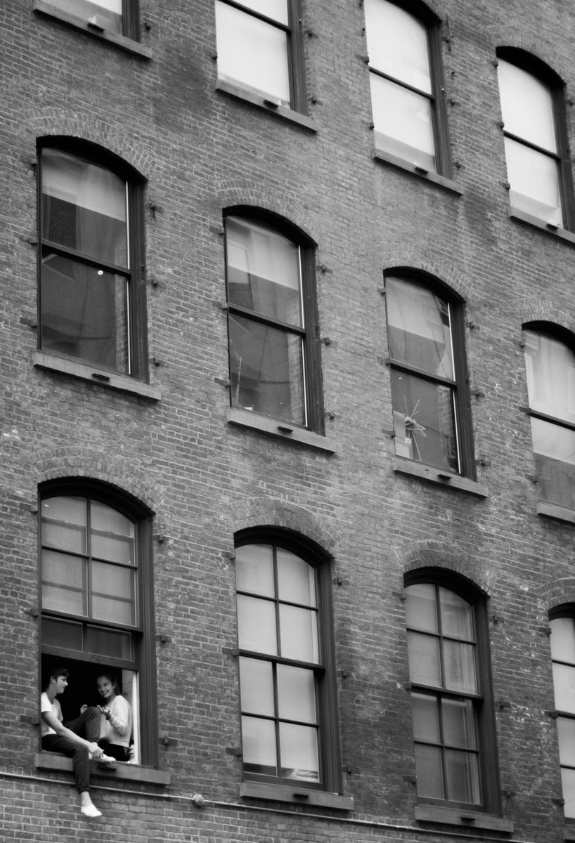 laurentepfer's tweet photo. Took this pic last weekend in New York 💔 Pls help me on my search to find the couple in this pic they DESERVE IT https://t.co/4L3FfHQhCW