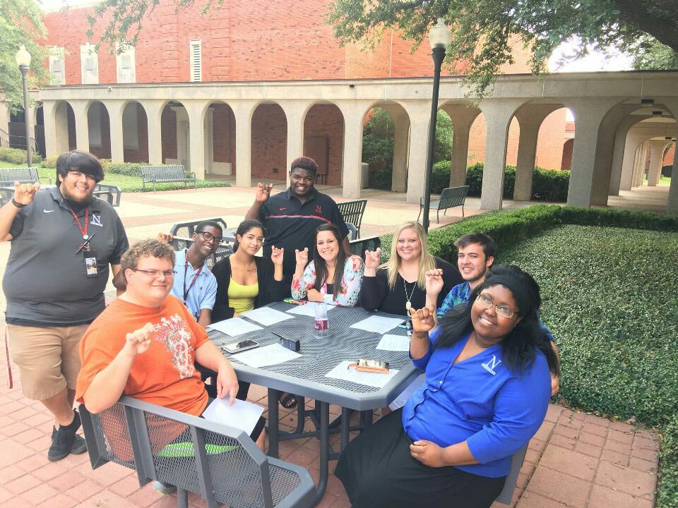 NavarroRecruit's tweet photo. First official meeting with our new Ambassadors! #NavarroCollege #NCRecruiting #NCAmbassadors https://t.co/LJEt2vdCqr