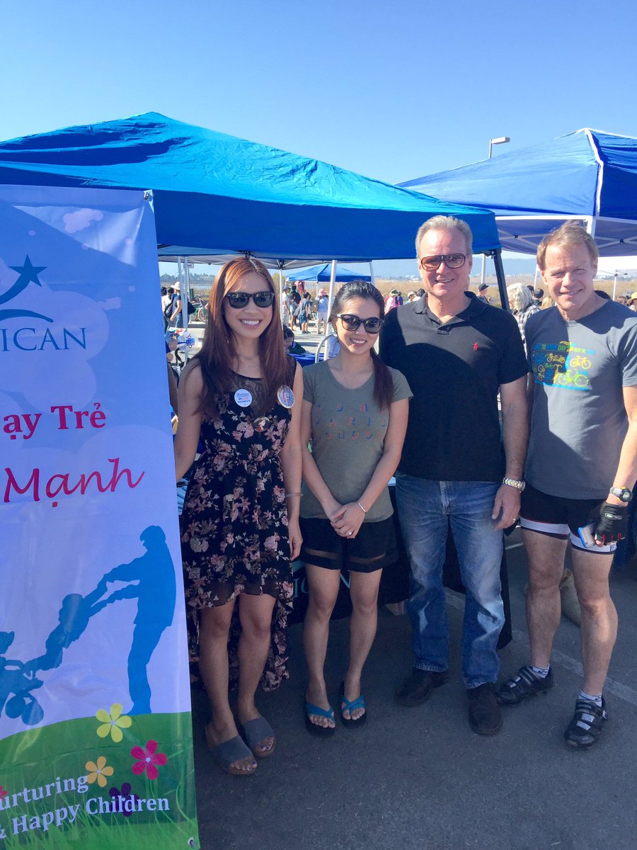 ican_programs's tweet photo. Thank you to County Supervisors @DaveCortese and Ken Yeager for stopping by our booth at "Day On The Bay" today! https://t.co/ROaqbeqeXZ