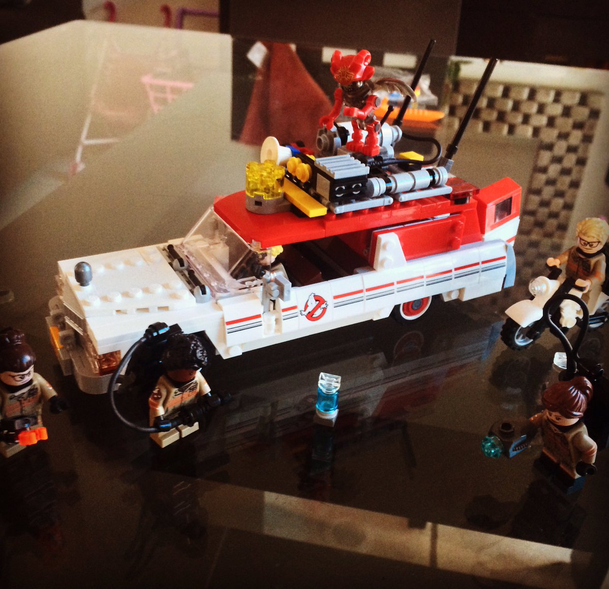GhostbustersMx's tweet photo. And... done!! #Ghostbusters #Ecto1 #Ecto2 #Lego https://t.co/gsPF37agOc