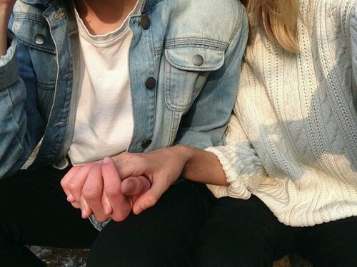 mackcnzief's tweet photo. Feliz primer mes de muchos a tu lado, gordito. Te quiero cada vez más.👫💕 @sheimsmxslow https://t.co/2H595FYTm6
