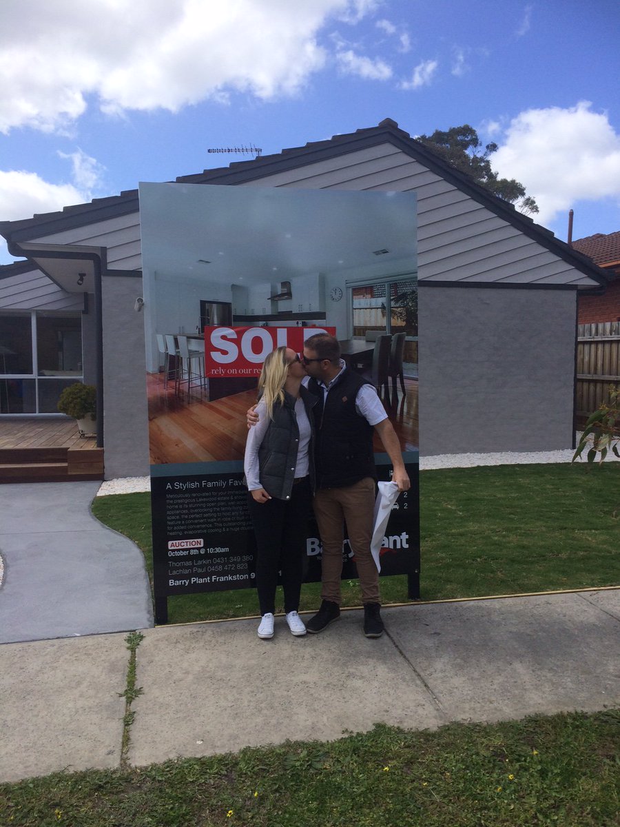 On Saturday 58 Raphael Cres, #Frankston sold for a great result at #auction, fetching $650,000. Congratulations to our vendors &amp; purchasers!