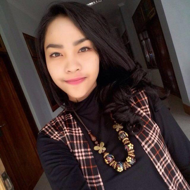 Come hangout with me > Lapar💦💦 on #BIGOLIVE. web.live.bigo.sg/2107653149_147…