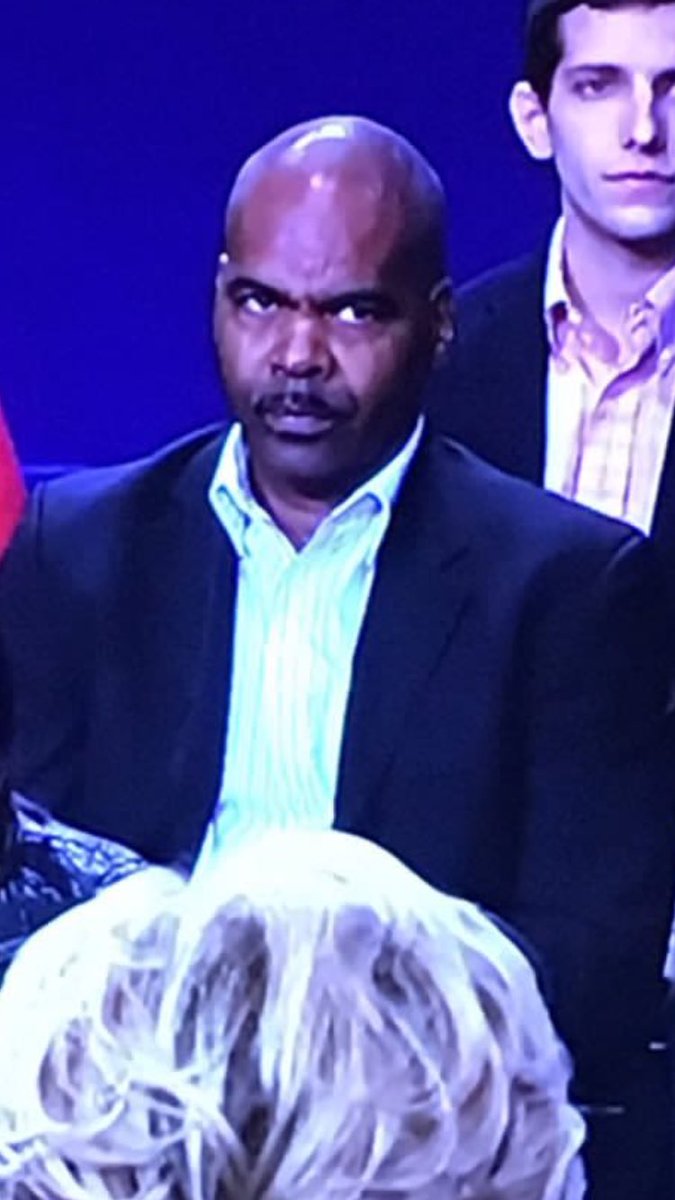 GChase_'s tweet photo. Can we let this man ask a question please? #Debate https://t.co/tSXEFQTJs5