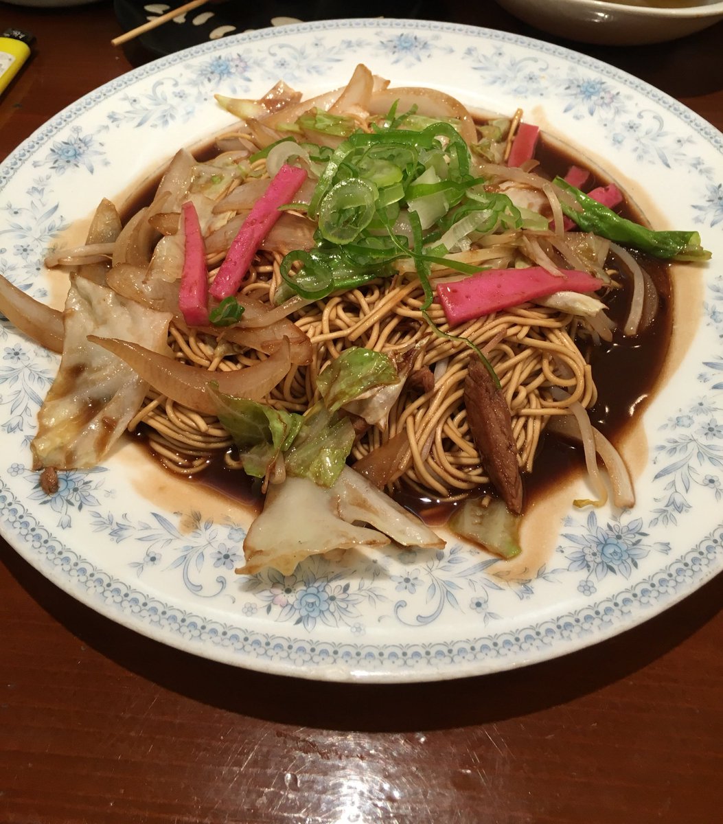 challychally's tweet photo. お初です、焼きラーメン^_^
どこがって感じでした。 https://t.co/vMYG1Ew3By