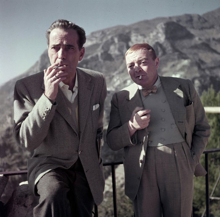 avesdeprensa's tweet photo. #HumphreyBogart y #PeterLorre en #rodaje de #Laburladeldiablo, de #JohnHuston. #Ravello, #Italia, 1953. #Foto de #RobertCapa @MagnumPhotos https://t.co/EaARJDhKIF