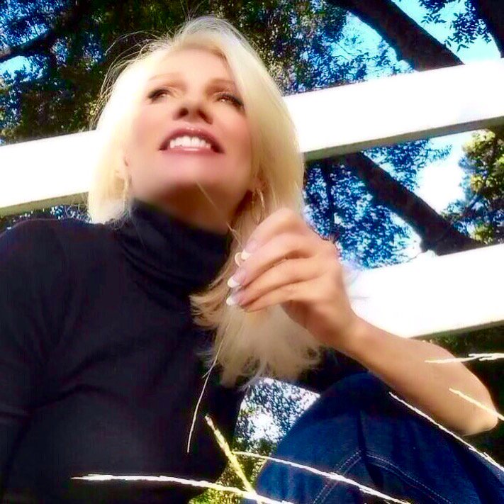 purposefulact's tweet photo. RT: @LucianaPatrizia #FelliniChildrensFoundation 
#Gratitude ❤ #Support "wings that carry"
TYSM 💓Luciana💓for Your #inspiring #leadership🙏👍💓😇 https://t.co/LLJQtkXg2d