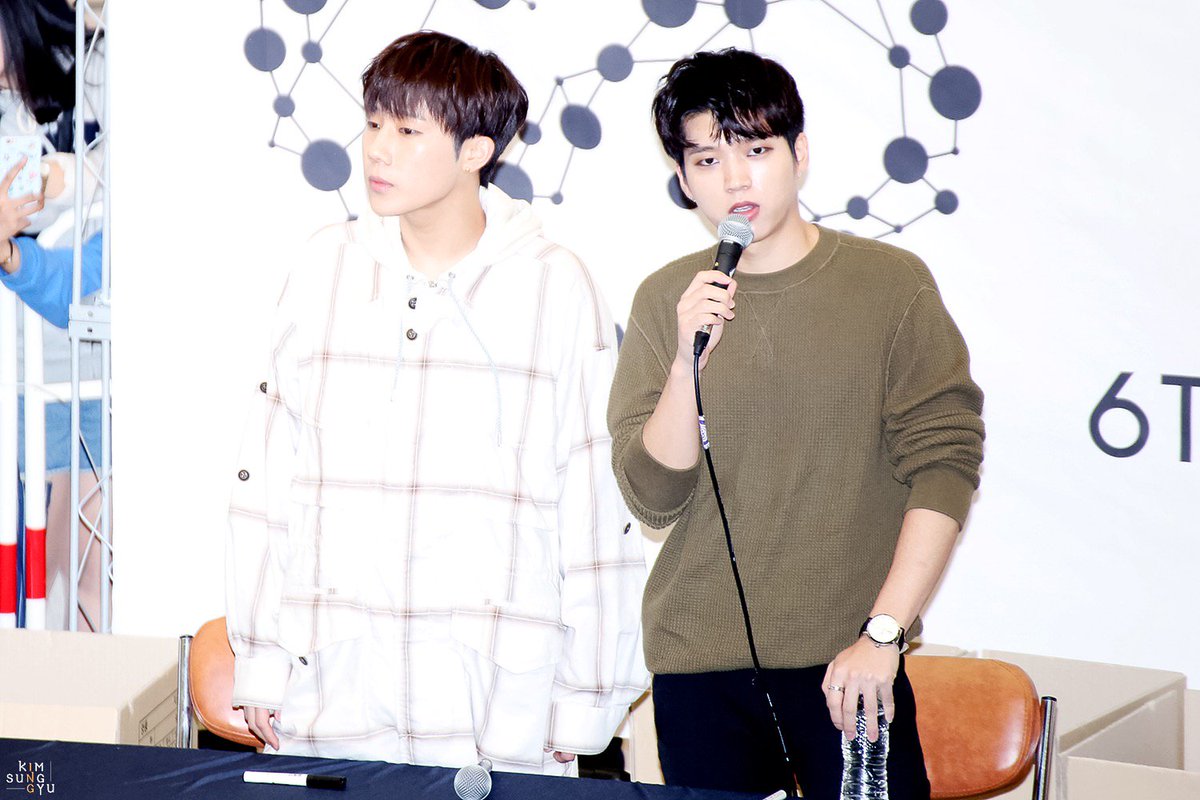 uri_infinitee's tweet photo. [PIC] 161009 Fansign COEX - Woogyu
Cr. Logo https://t.co/mivIt8I9aj