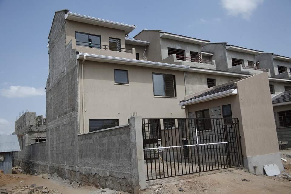 HazenProperties's tweet photo. Mavoko Park,Mombasa rd, Syokimau,4bdrm and 5 bedrooms with Fitted Kitchen;
Call 0719111101/0707700666 for more info https://t.co/R81KMliAvQ