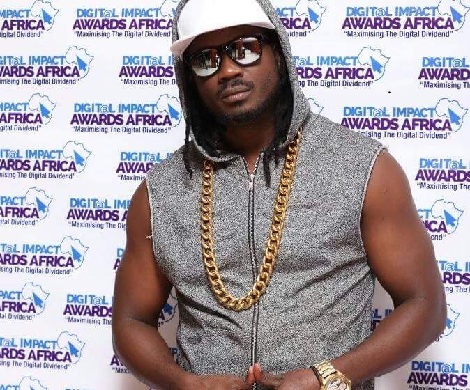 expocomug's tweet photo. #MamaVote #Bebcool #ListenersChoiceAward https://t.co/ieyJO3jtTw