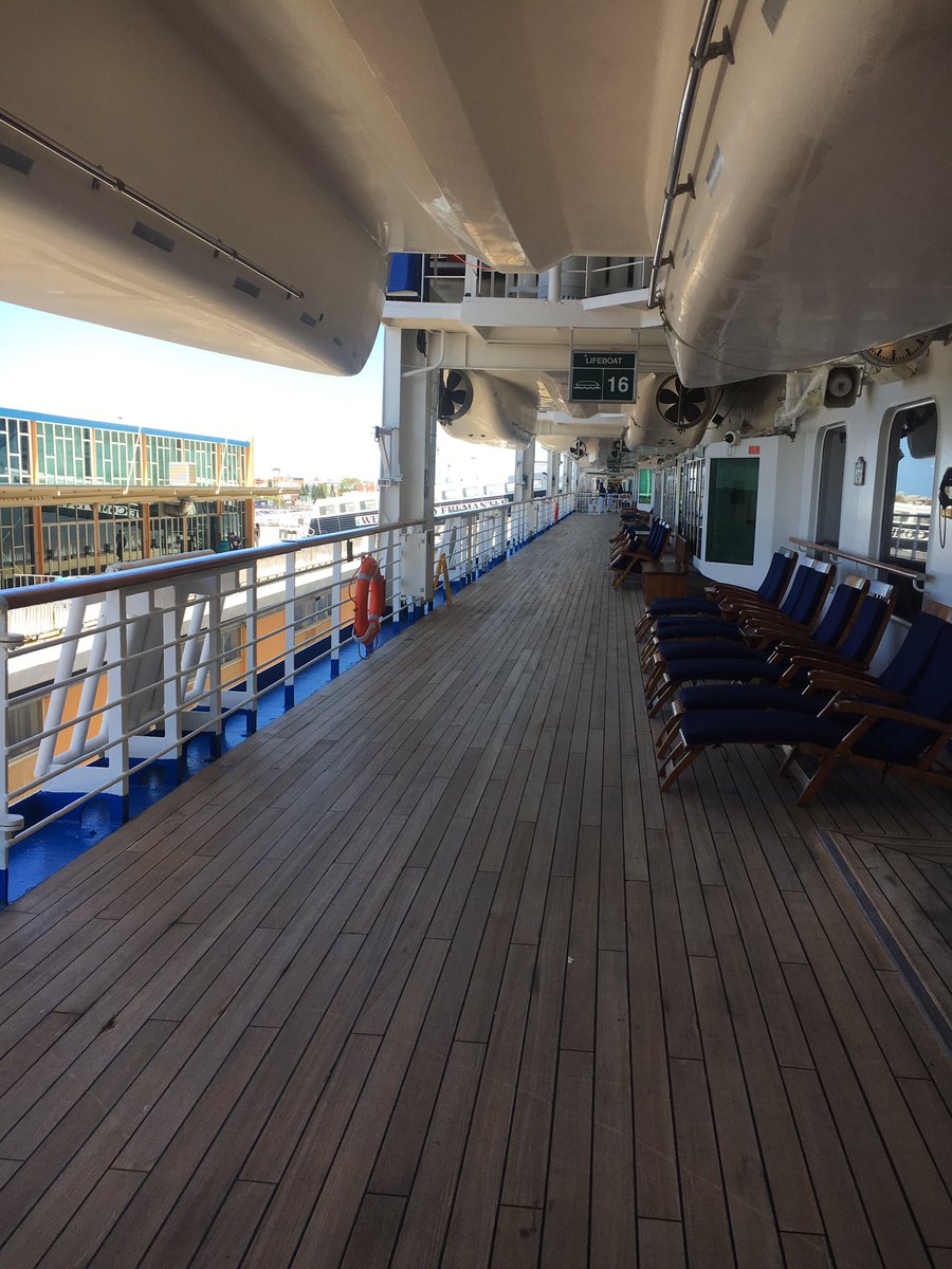 amandakendle's tweet photo. Got to spend the day on the Sea Princess with my beautiful friend @JohannaACastro who was blogger on board this year! #princessrtw #travel https://t.co/txCTQb99Gw