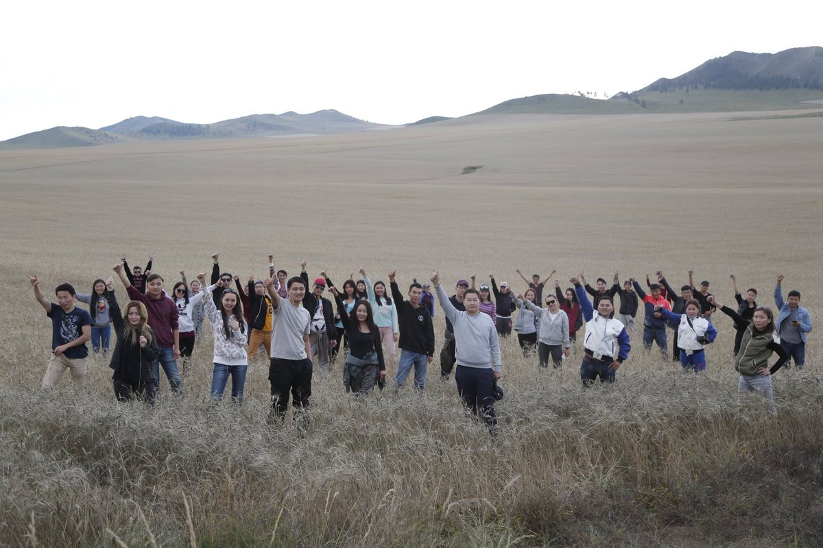 Ургац хураалтын ажилд 70 гаруй залуус сайн дураараа хамрагдаж тариаланчдад үнэ төлбөргүй тусаллаа. #МЗХ #ЗХТБ