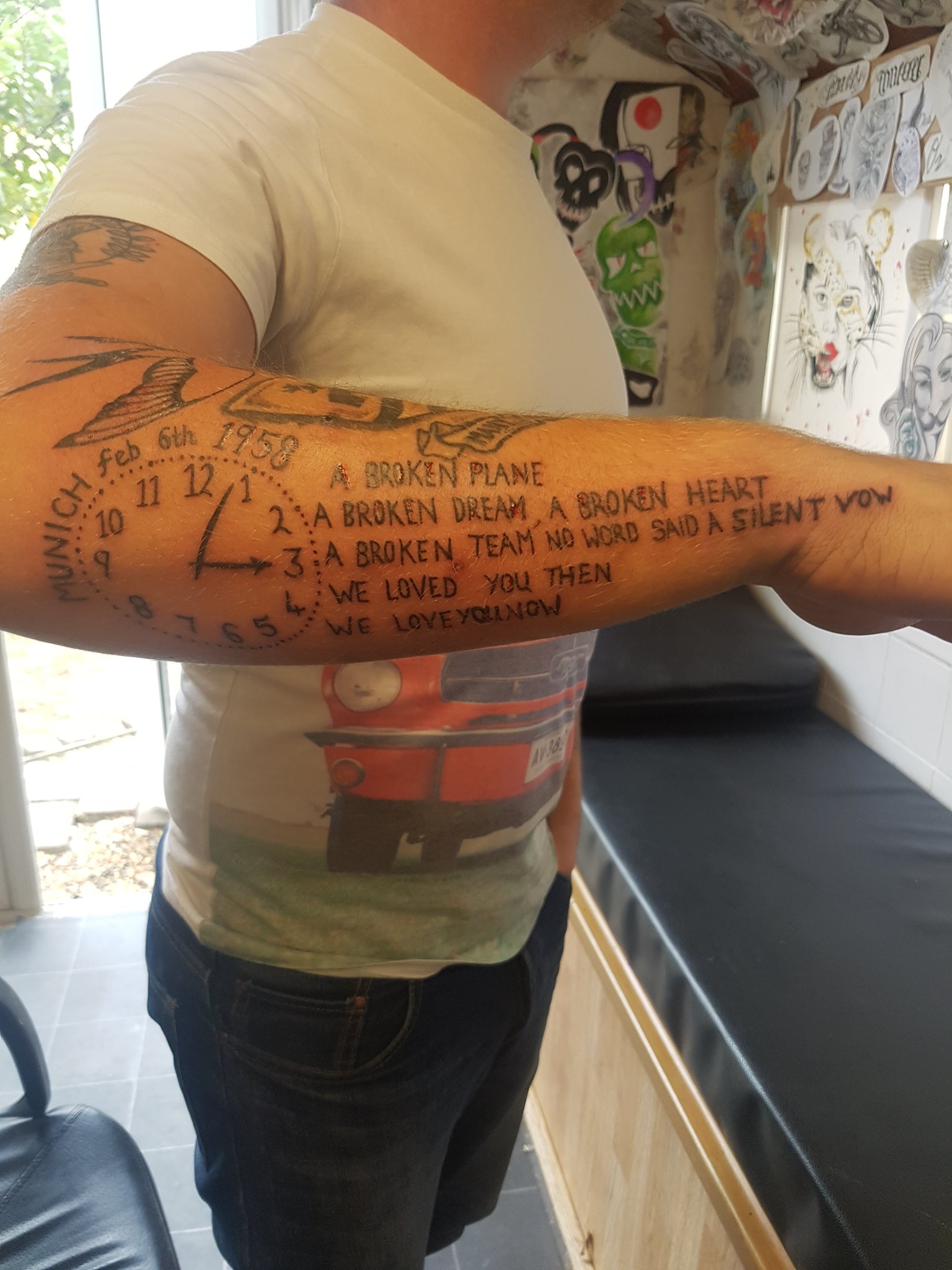 Stuart Hayward on X: "Munich memorial tattoo #MUFC #mufcfanpics https://t.co/Hy9QRBBu8l" / X