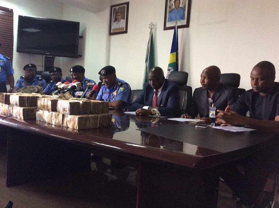 Nigeria Police displayed the N15 million recovered from kidnappers of the wife of Central Bank governor Margaret Emefiele after their arrrest
