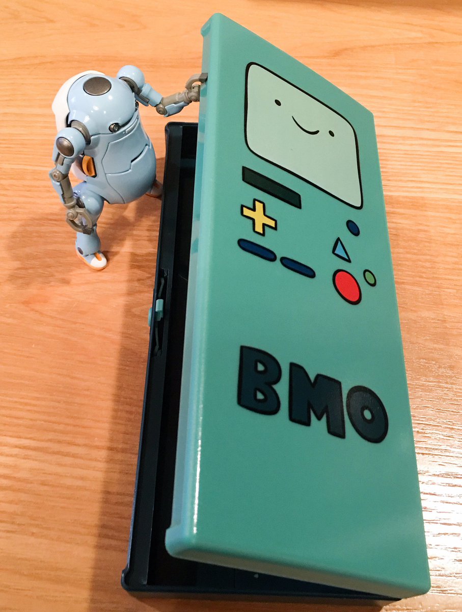 モデリズム 小林和史 No Twitter 筆箱を買いました あ はい見た目重視です アドベンチャータイム メカトロウィーゴ