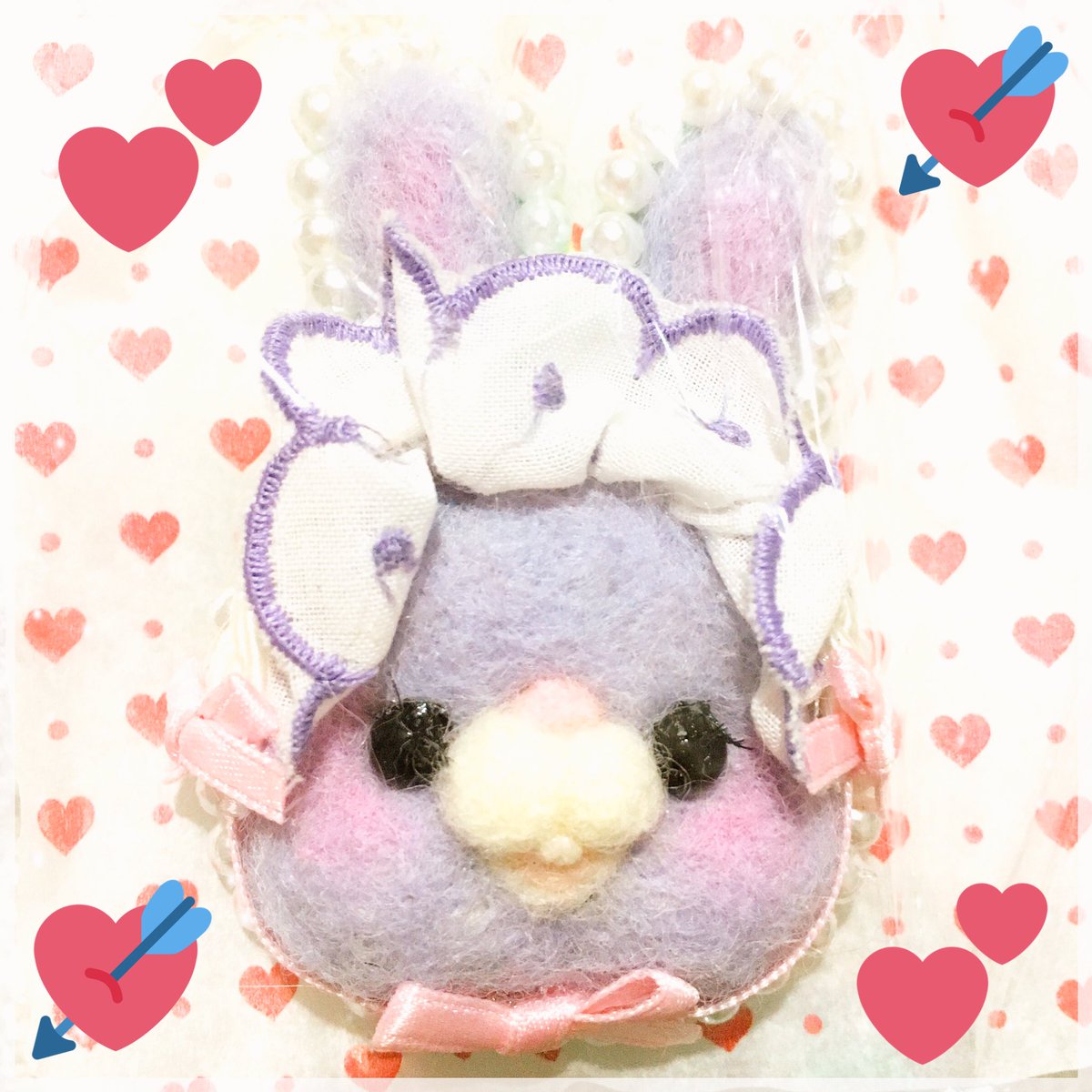 paruhima36's tweet photo. カワスタのお迎え品💞
かのさんのうさぎちゃんブローチ🐰💗こっそりお迎えしてきました✨どアップでパシャり🌟前歯がちょこんと見えてるところとか、くりくりお目目がとっても可愛いです💘💕 https://t.co/Mqh6kBrEy8