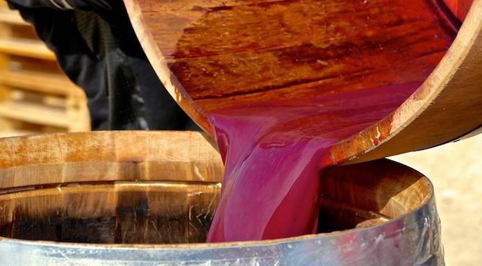 GoodAppetito's tweet photo. In provincia di #Chieti la prima fontana del #vino (gratuita) d'Italia #wine #food @FineDiningLover https://t.co/3W96q2892Y https://t.co/Z6q6UCUnAs