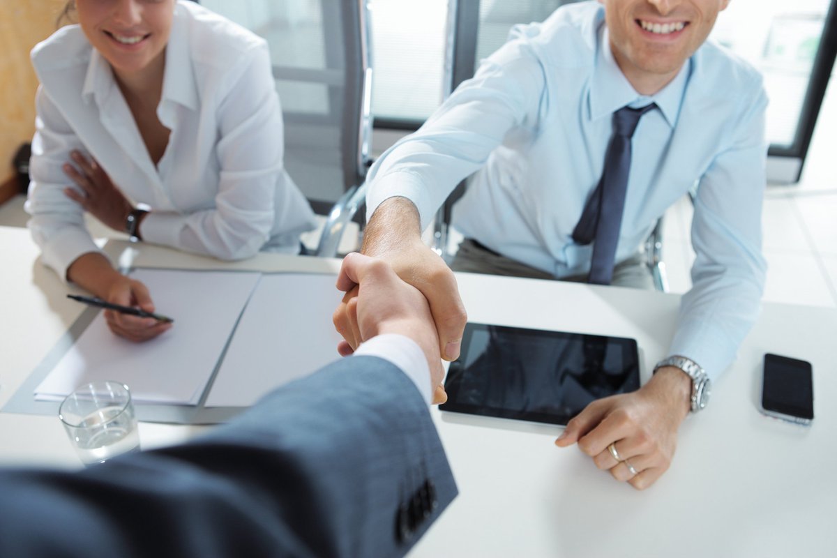 business's tweet photo. Hiring managers reveal the 6 things you shouldn't do if you want the job https://t.co/HtGGzQDGaW https://t.co/zkG0ThMRiJ