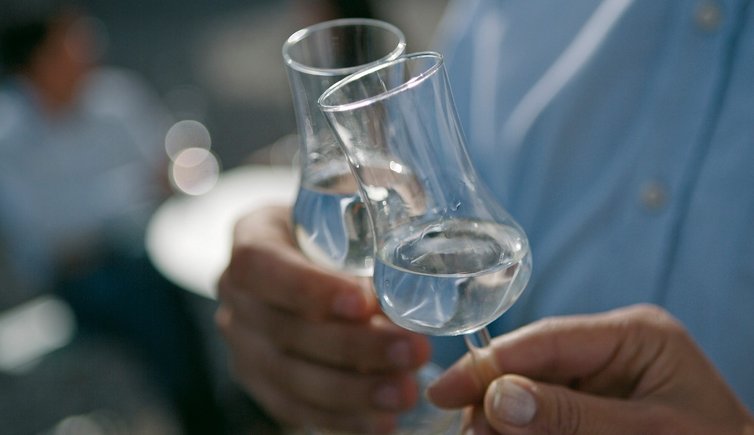 Il fascino della #grappa: 10 etichette da non perdere su callmewine.com/it/distillati/…

Jacopo Poli e Gaja, Marolo e Sibona, Roagna e Antinori