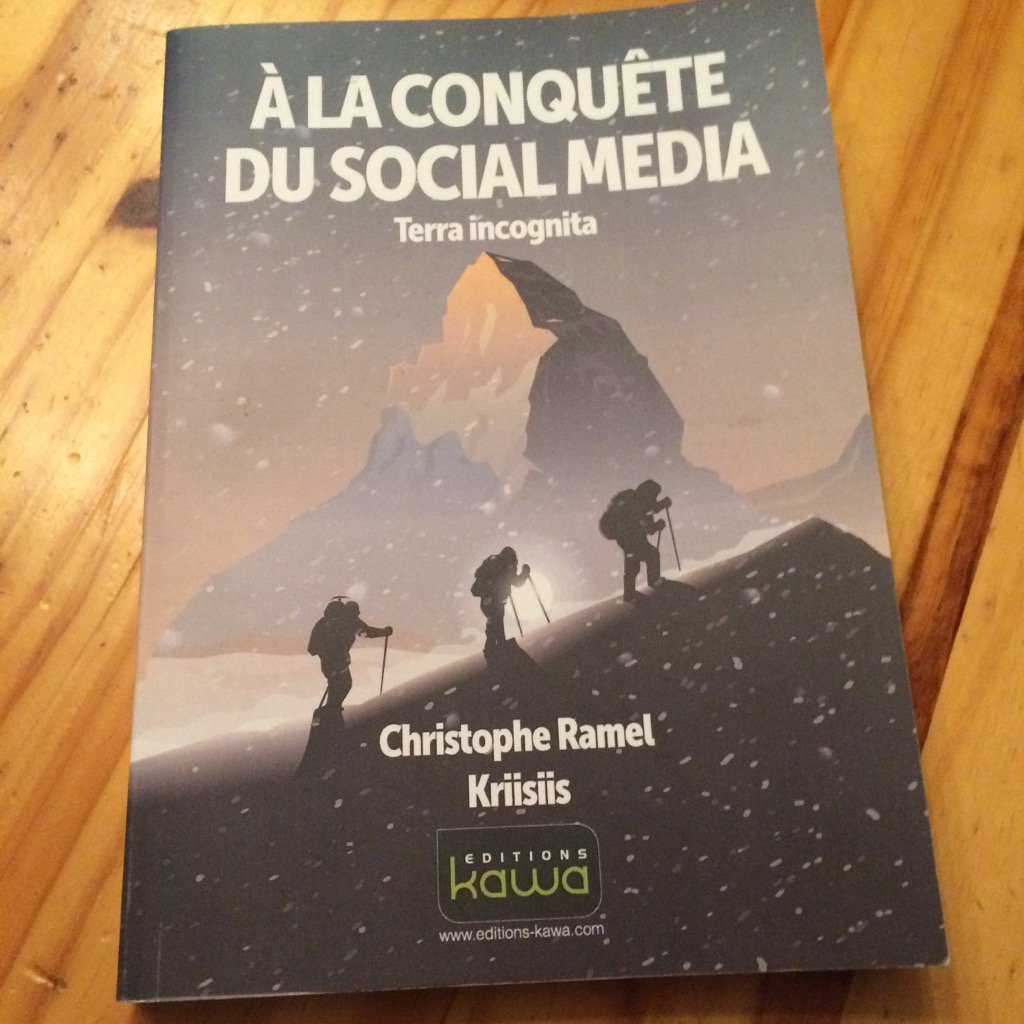 droitdelacom's tweet photo. #SDCConf. En social Media il faut d'abord penser "mobile " @Kriisiis @ecoledecom https://t.co/i0sEMS8Uqh