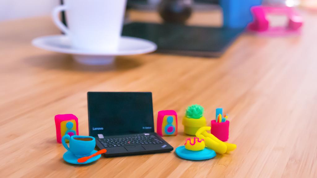 LenovoHR's tweet photo. I veliko dijete u nama igralo bi se s malenim ThinkPadom :) #MiniThinkPad #BetterNeverStops
https://t.co/Hn5iJ6MFZ5 https://t.co/QowgAxyCso