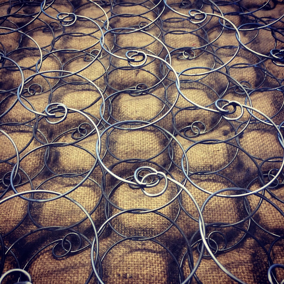 south_rachael's tweet image. The parts you never see! Sprung cushion #springunit #hessian #furniturelandscape