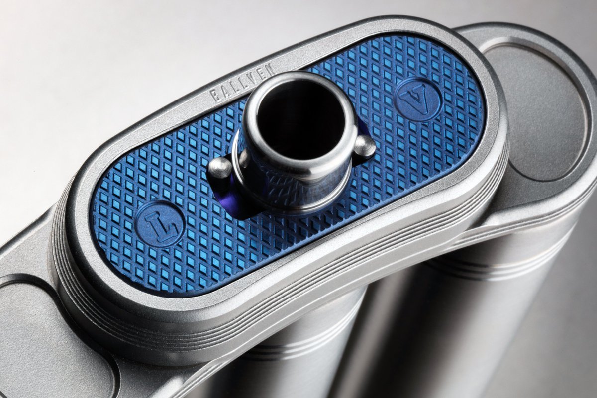 BallvenDesign's tweet image. Engrave your initials in titanium with the #Ballven Fuel Cell #hipflask.  Best #groomsman gift ever. kickstarter.com/projects/ballv… #wedding #groom
