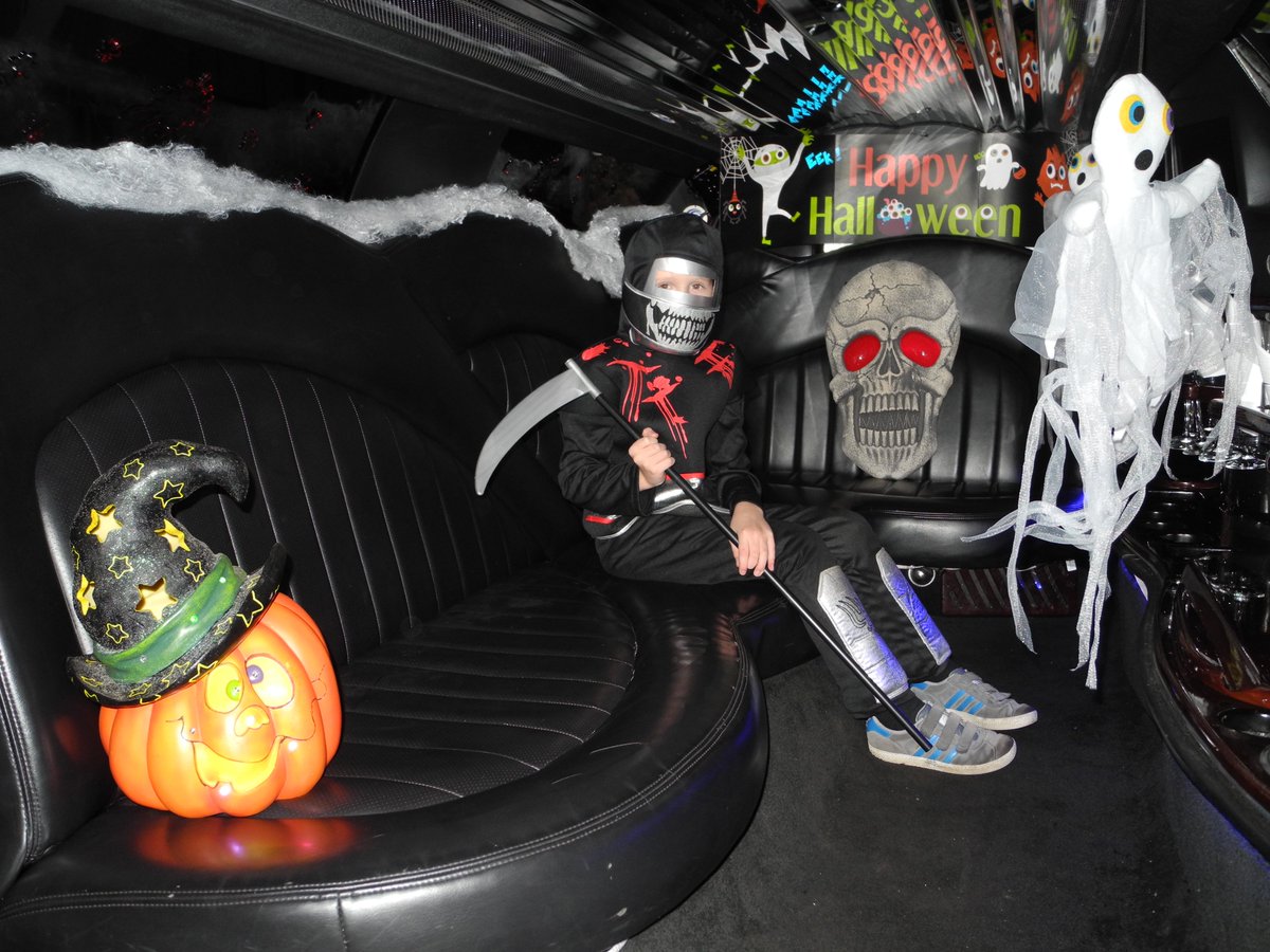 REMEMBER TO BOOK YOUR HOME JAMES LIMOUSINE FOR #Halloween #Halloween2016