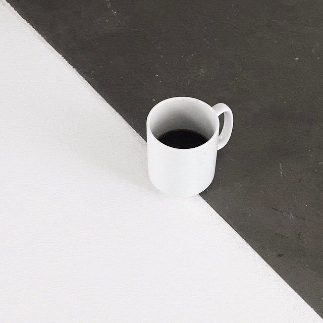 workofco's tweet image. Coffee. #mondaymoods | Photography by @charlieschuck ift.tt/2deCoFI