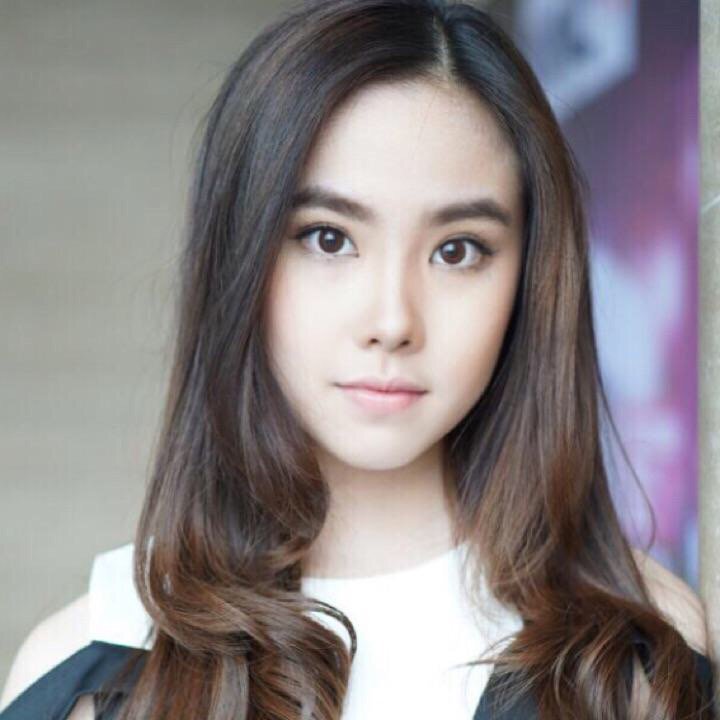 ✨😎Temukan semua keseruan disini #liveme Agatha Chelsea:  Liburan dan promo film liveme.com/media/play/?vi…