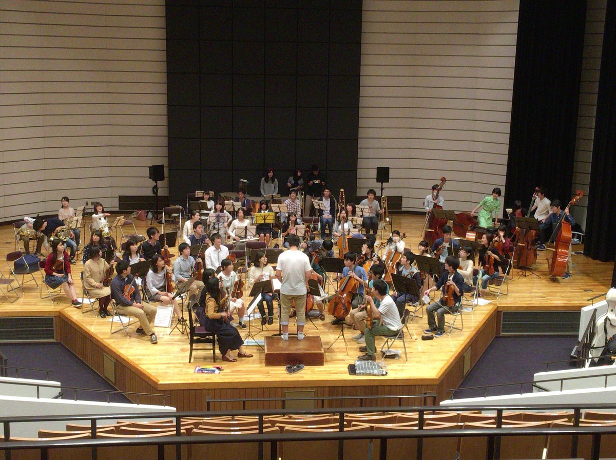 大阪市立大学交響楽団 本日は強化練習でした いつもの狭い練習場とはちがう開放的な空間での演奏は モチベーションアップに繋がりました 先生練習まであと10日 ますます頑張りましょう