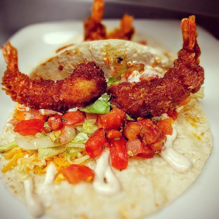UnionSocial's tweet photo. Newest lunch feature is our Smoky Phyllo Shrimp Tacos.  Served with our hand-cut fries #unionsocial #cheframe #torontofood #torontoeats https://t.co/v4cTSIZxDh