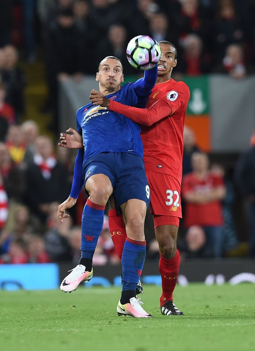 Footballtweet's tweet photo. Full time at Anfield: Liverpool 0 - 0 Manchester United. Red Monday didn't exactly live up to expectations did it? #LFC #MUFC https://t.co/63v52HuuxA