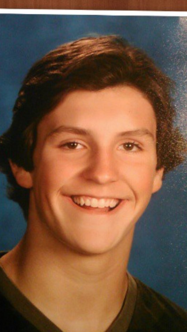 Dlodes_1's tweet photo. Happy birthday Roomie @iHaydenTweets #ferdays #itainteasybeincheesy #saftb https://t.co/kJGsjIJ9KY
