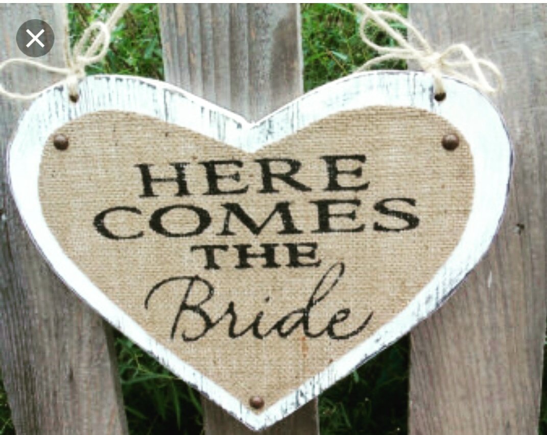 LeReveMakeup's tweet photo. Gorgeous day for a wedding @jorgensenfarms! Congratulations Karla ♡#ohiomua #hmua #columbusmua #614makeup #asseenincolumbus #LeRevemakeup https://t.co/OcM42lOsoi