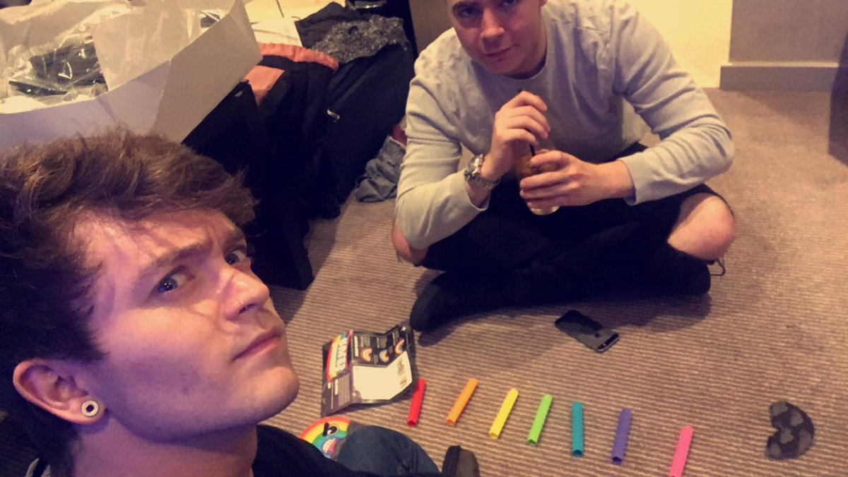 TheVampsCon's tweet photo. This games getting me ANGRY @MattEdmondson (I love it though) https://t.co/jIZolmhQWB