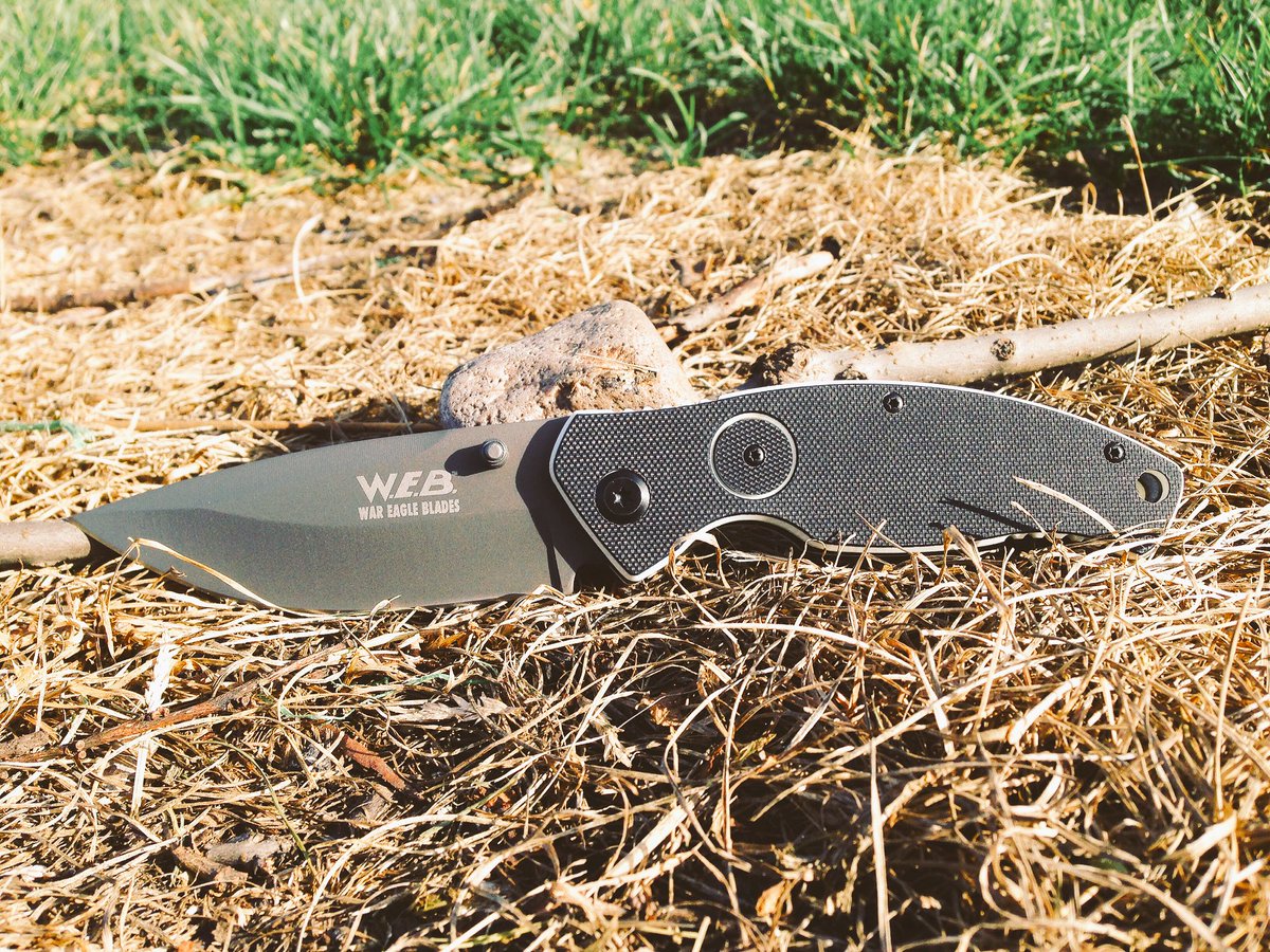 AGRussellKnives's tweet photo. #buttonlock #wareagleblades https://t.co/QRUV3Uy8qy https://t.co/DGFTDTZpRL