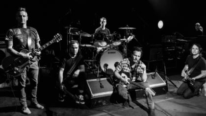NirvanaFansUK's tweet photo. Report: PEARL JAM Heavily Favored For ROCK AND ROLL HALL OF FAME https://t.co/ynatwvMJSi #Nirvana https://t.co/91IiaFMAZp
