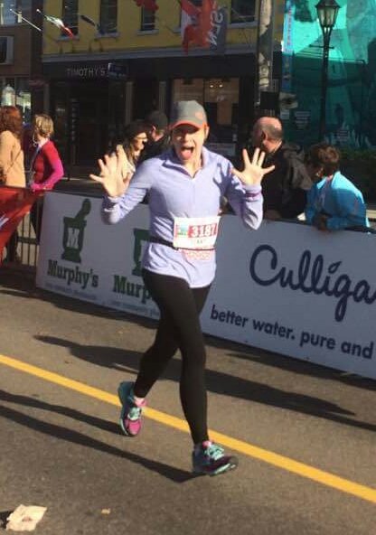 revpenny's tweet photo. Ran my fastest 10k at the @PEIMarathon. Such a great event. Glad I had my Canadian print Spibelt to help. @SPIBELT #runhappy #10kpr https://t.co/awYyngoQGP