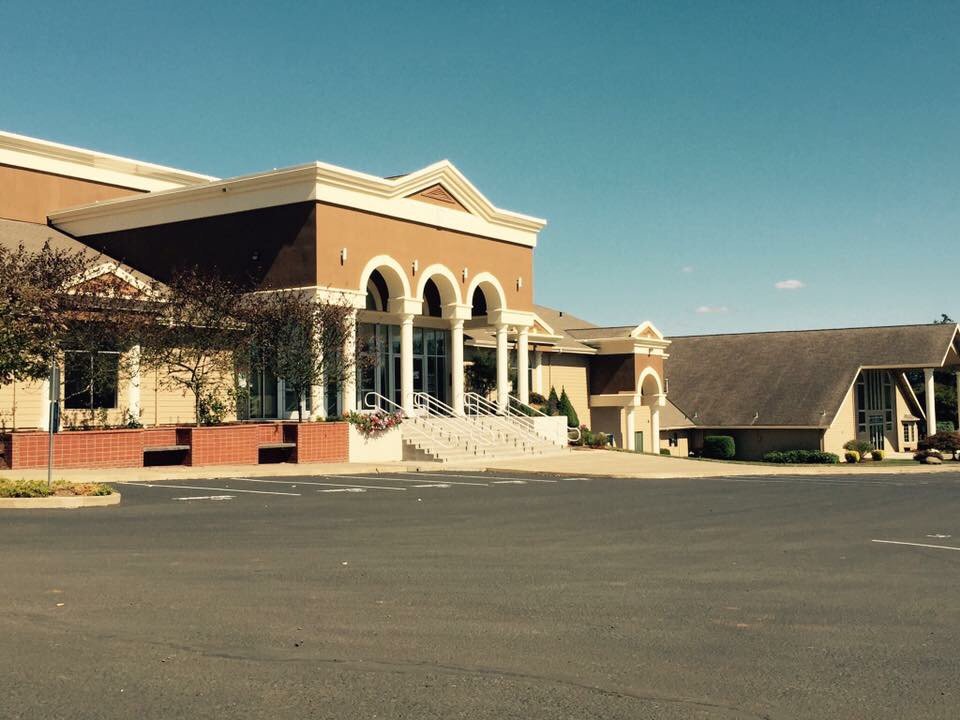 Miketofollow's tweet photo. A great day today.  About 25 saved, two baptized, two adults joining the Church. Good crowd for 8:45, SS, 11:00 https://t.co/xa1cKONO5G